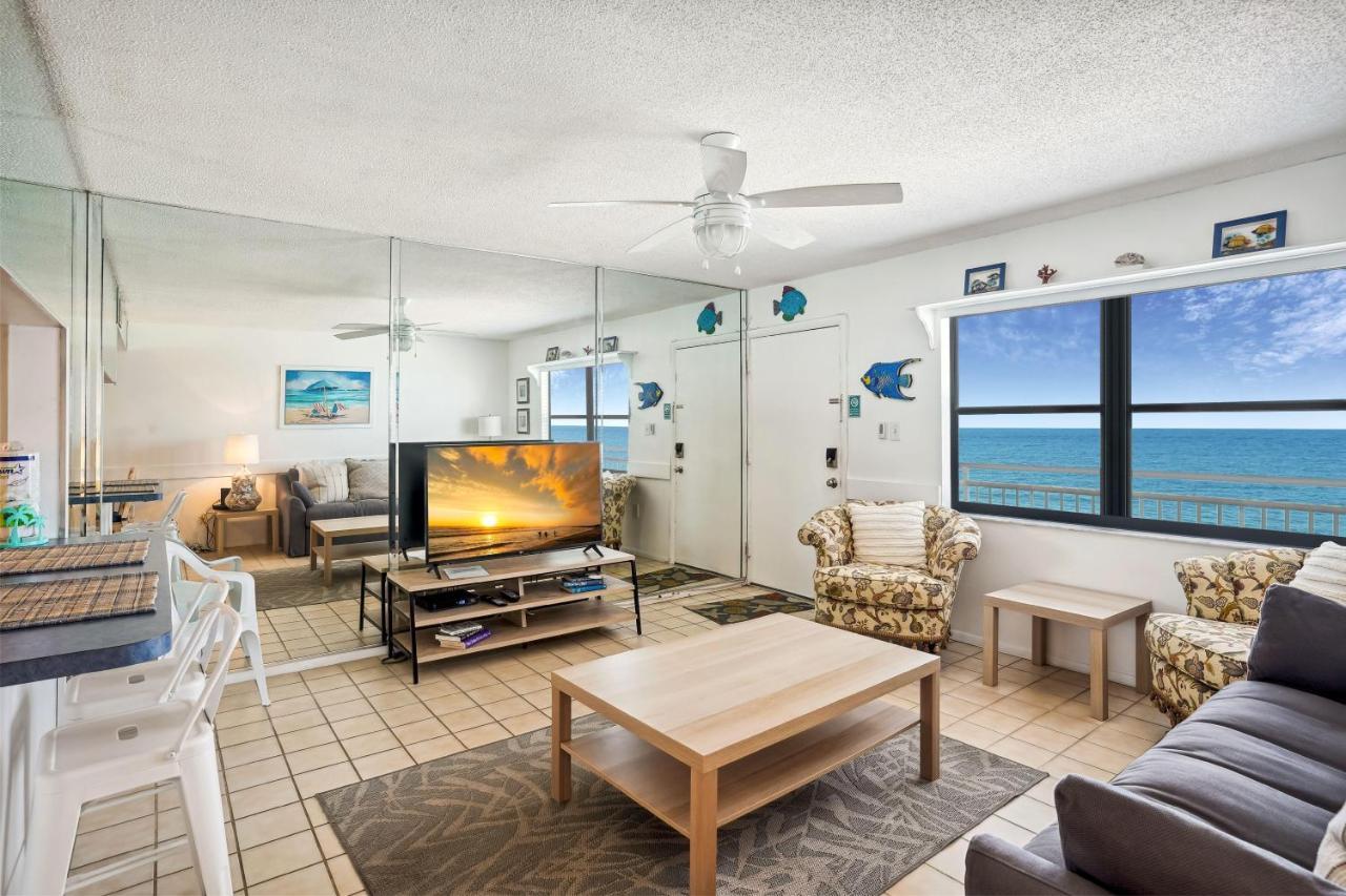 Sunset Chateau 409 St. Pete Beach Bagian luar foto