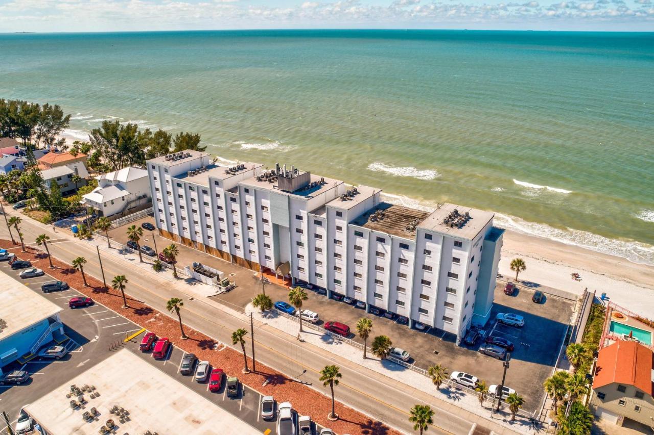 Sunset Chateau 409 St. Pete Beach Bagian luar foto